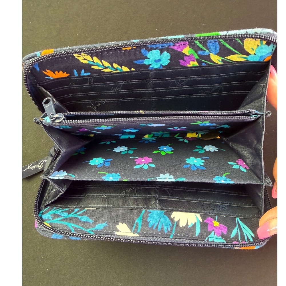 Vera Bradley Floral Quilted Cotton Zip Around Wallet Midnight Blue Purple Boho - Picture 4 of 8